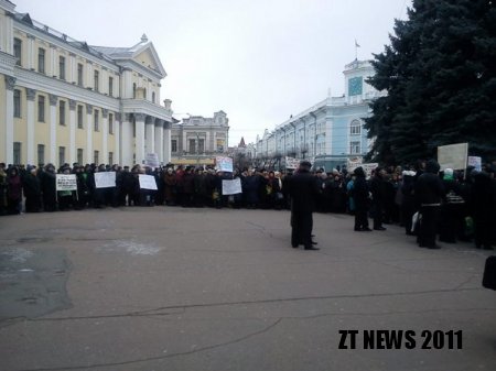 Влада просить час на пошуки грошей