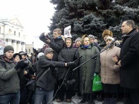 Влада просить час на пошуки грошей