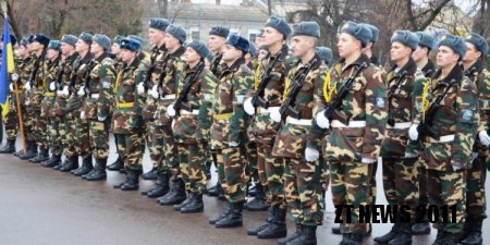 Урочисте покладання квітів до пам’ятного знаку «Радянським воїнам від житомирян»