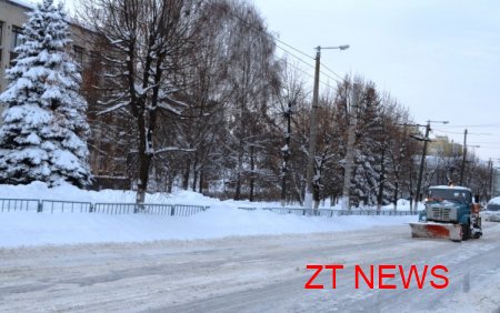 Комунальники все ж працюють