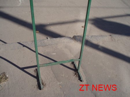Зіпсовані урни для сміття відремонтують та повернуть на вулиці міста