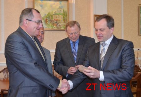 Медичні працівники їздитимуть безкоштовно на транспорті та в ліфтах