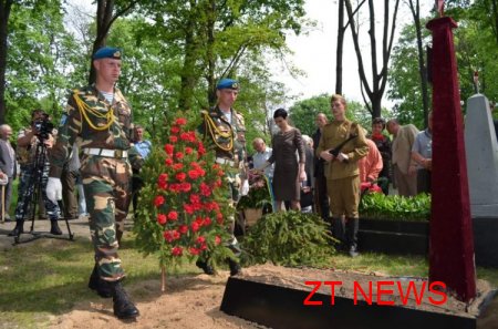 Сьогодні на Смолянському військовому кладовищі відбулось перепоховання останків воїна Великої Вітчизняної війни