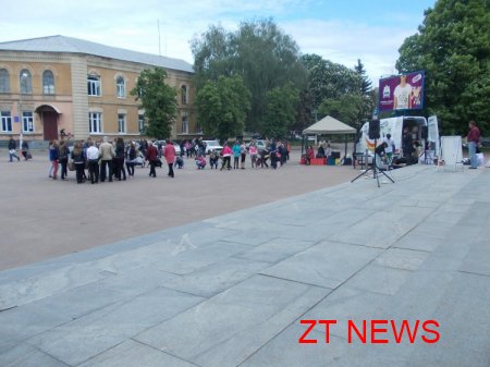 Житомир 15 травня відвідав ДойчландМобіль із культурно-освітньою програмою про Німеччину ВІДЕО