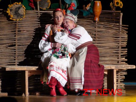 У Житомирі рівненські актори зіграли музичну комедію "Сватання на Гончарівці"