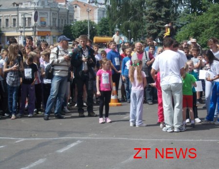 24 травня в Житомирі пройшов легкоатлетичний пробіг у якому взяли участь майже півтори тисячі осіб ВІДЕО