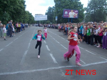 У Житомирі відбулося відкриття легкоатлетичного пробігу з нагоди «Олімпійського дня»