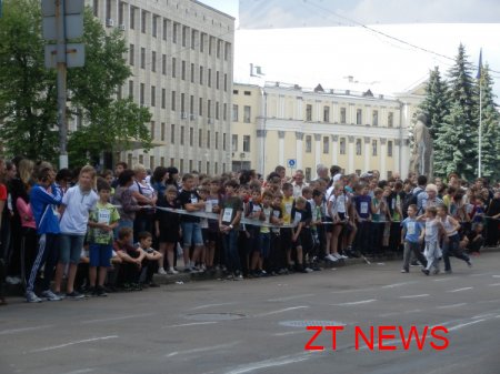 24 травня в Житомирі пройшов легкоатлетичний пробіг у якому взяли участь майже півтори тисячі осіб ВІДЕО