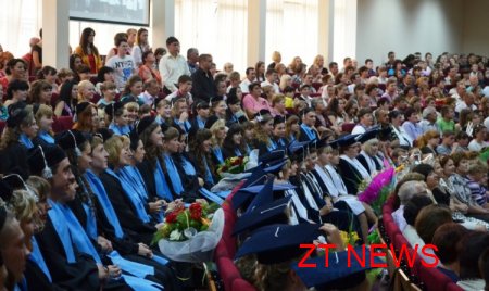 31 травня у Житомирському інституті медсестринства відбувся випуск бакалаврів, молодших спеціалістів та магістрів