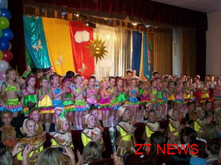 Дитяча танцювальна студія "Зоряночка" 31 травня представляла звітний концерт