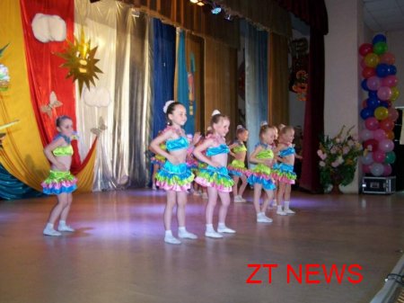 Дитяча танцювальна студія "Зоряночка" 31 травня представляла звітний концерт