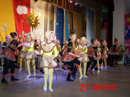 Дитяча танцювальна студія "Зоряночка" 31 травня представляла звітний концерт