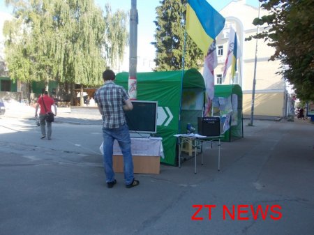 18 травня в Житомирі на захист української мови зібралося близько 50 чоловік ВІДЕО