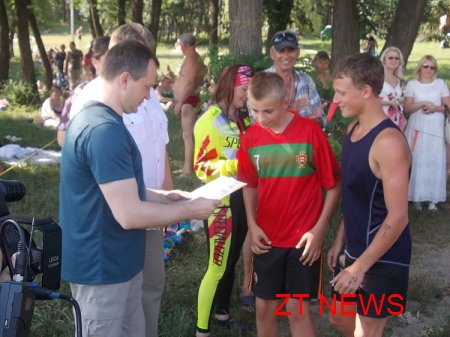 24 травня відбулося підведення підсумків спортивних змагань та вручення нагород переможцям змагань із туризму, пляжного футболу та волейболу ВІДЕО