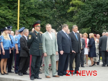 В Житомирі святкують День Конституції