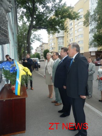 В Житомирі святкують День Конституції