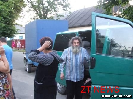 П'яний священик, який в центрі Олевська став винуватцем дорожньо-транспортної пригоди, залишив без світла близько сотні житлових будинків П'яний священик, який в центрі Олевська став винуватцем дорожньо-транспортної пригоди, залишив без світла близько сотні житлових будинків