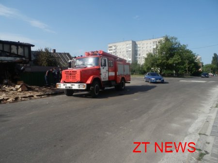 Через пожежу в майстерні, згорів житловий будинок