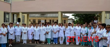 Микола Азаров "відкрив" Житомирський перинатальний центр