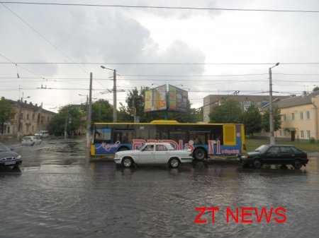 В Житомирі традиційний потоп на перехресті Щорса-Котовського