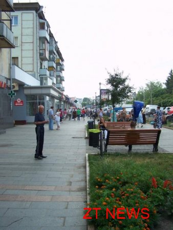 Боротьба зі стихійною торгівлею в Житомирі продовжується