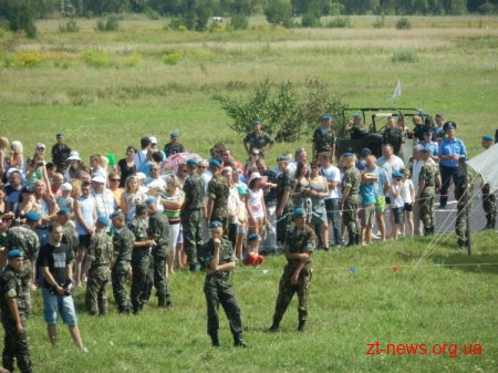 4 серпня у Житомирі відзначили 82 річницю створення повітрянодесантних військ ВІДЕО