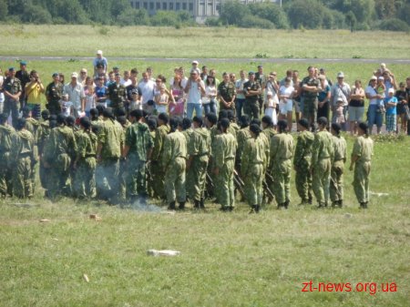 4 серпня у Житомирі відзначили 82 річницю створення повітрянодесантних військ ВІДЕО