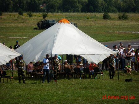 4 серпня у Житомирі відзначили 82 річницю створення повітрянодесантних військ ВІДЕО