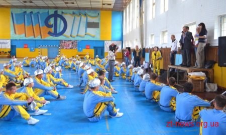 Міський голова зустрівся з учасниками Майдансу на фінальній репетиції