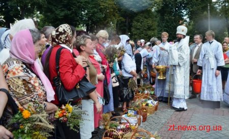 Вчора житомиряни відзначали Яблучний Спас