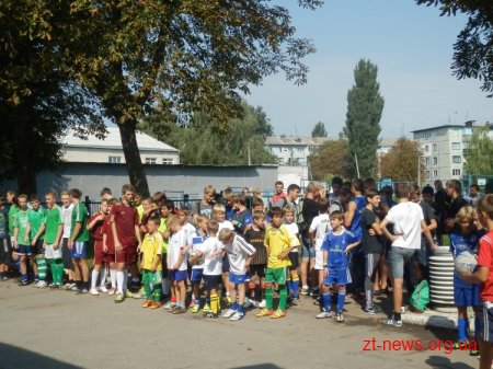 У Житомирі підвели підсумки першості міста з міні-футболу 2012 серед вуличних і дворових команд ВІДЕО