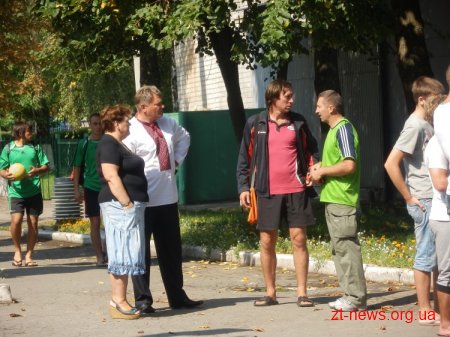 У Житомирі підвели підсумки першості міста з міні-футболу 2012 серед вуличних і дворових команд ВІДЕО