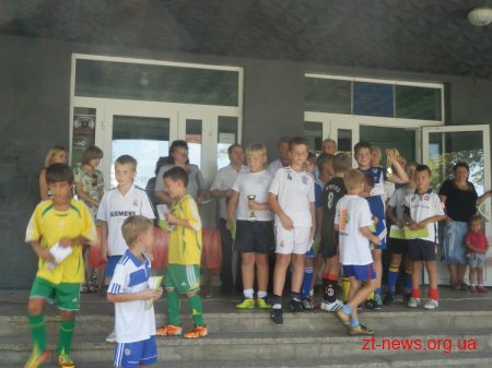 У Житомирі підвели підсумки першості міста з міні-футболу 2012 серед вуличних і дворових команд ВІДЕО