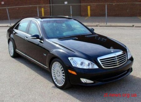 14-річний хлопчик із Малину обміняв мобільний телефон на Mercedes S600