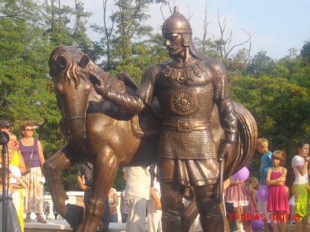 У Коростені відкрили пам`ятник Добрині Нікитичу
