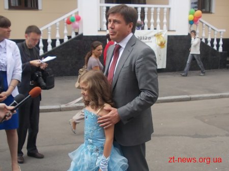 У Житомирі урочисто відкрили музичну школу №1 імені Бориса Лятошинського ВІДЕО