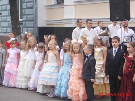 У Житомирі урочисто відкрили музичну школу №1 імені Бориса Лятошинського ВІДЕО