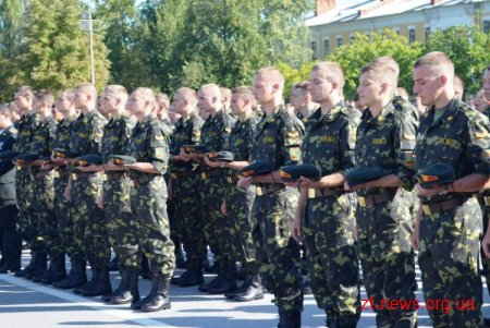 250 першокурсників Житомирського військового інституту ім. С.П. Корольова склали військову присягу