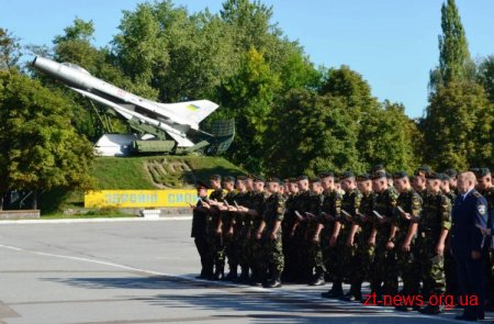 250 першокурсників Житомирського військового інституту ім. С.П. Корольова склали військову присягу