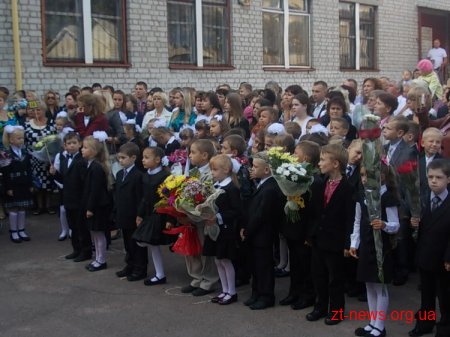 1 вересня Володимир Дебой прийшов на урочисту лінійку в житомирський ліцей №25