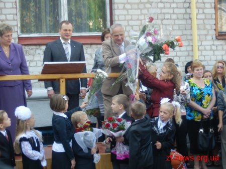 1 вересня Володимир Дебой прийшов на урочисту лінійку в житомирський ліцей №25