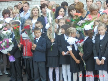 1 вересня Володимир Дебой прийшов на урочисту лінійку в житомирський ліцей №25