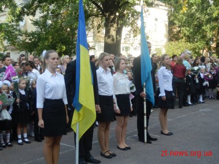 1 вересня Володимир Дебой прийшов на урочисту лінійку в житомирський ліцей №25