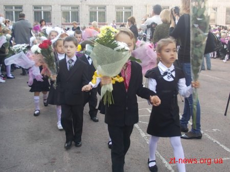 1 вересня Володимир Дебой прийшов на урочисту лінійку в житомирський ліцей №25