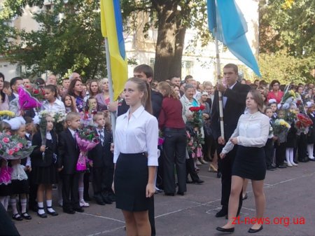 1 вересня Володимир Дебой прийшов на урочисту лінійку в житомирський ліцей №25
