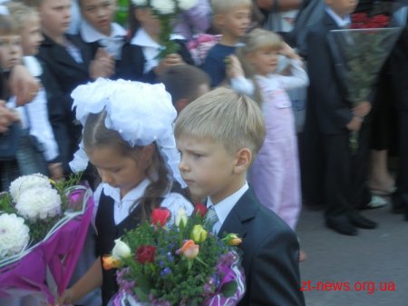 1 вересня Володимир Дебой прийшов на урочисту лінійку в житомирський ліцей №25