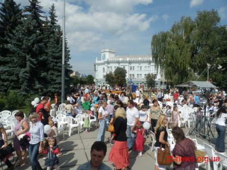 1 вересня на майдані Корольова в Житомирі відбулося святкування Дня міста культурна версія ОНОВЛЕНО