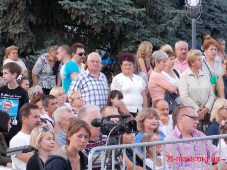 1 вересня на майдані Корольова в Житомирі відбулося святкування Дня міста культурна версія ОНОВЛЕНО