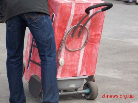 В Житомирі пройшов парад дитячих візочків