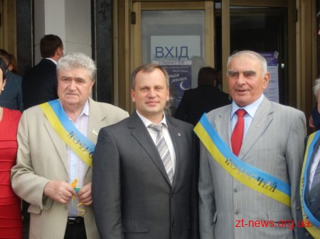 Урочистості до дня міста Житомира в драмтеатрі: почесні звання, відзнаки, грамоти, премії, сертифікати ВІДЕО